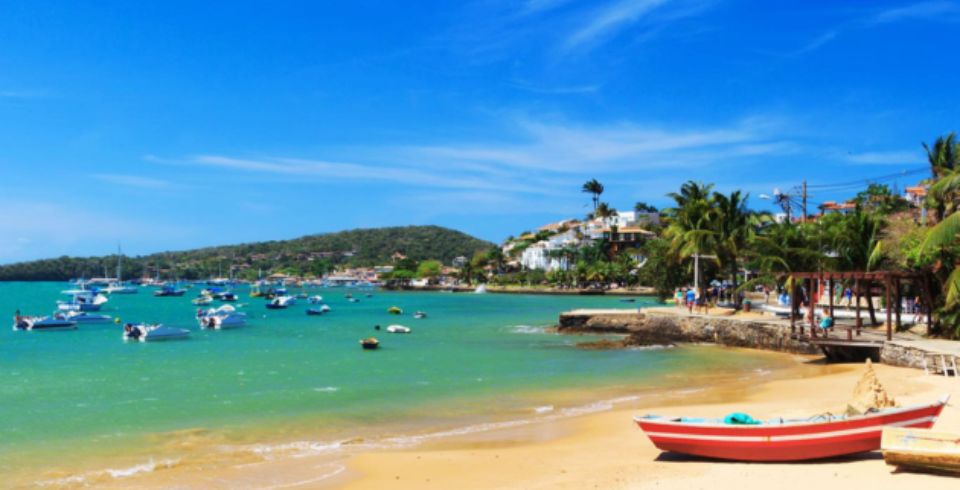 Full Day Tour Regular Armação de Búzios com Passeio de Escuna